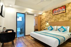Hotel Red York, Noida Hotel Red York, Noida