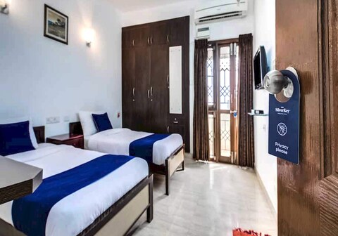 Hotel O Kaligambal illam