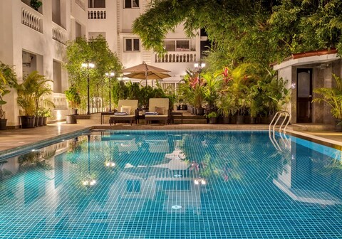 Villa Helios with roof top jacuzzi By Masaya Stays