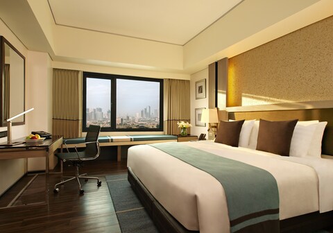 Seda Bonifacio Global City