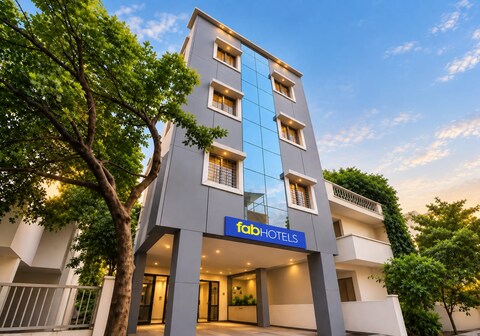 FabHotel Galaxy Apartment