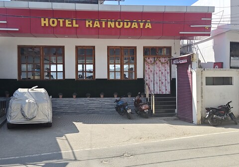 Hotel Ratnouday