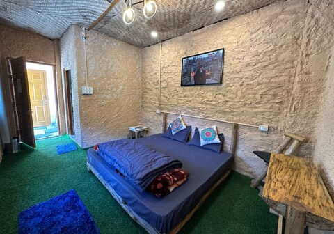 Circle Square Hostel