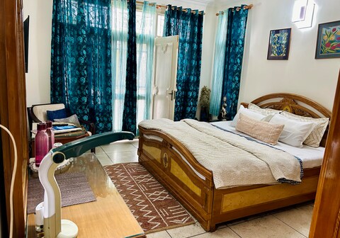 Ritukunj: A Cozy Abode to Relax & Unwind