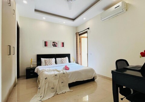 Olive Standard Room DLF Phase 2
