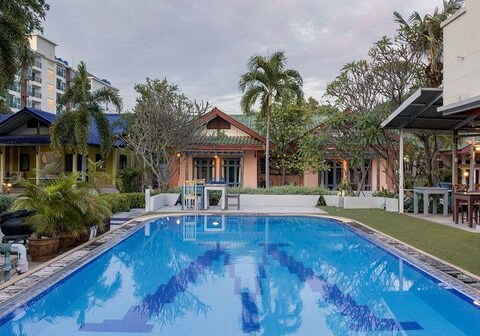 Wind Field Resort Pattaya