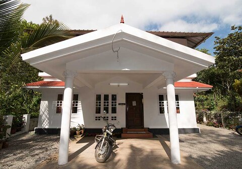 LizMerry Casa Homestay | Rooms & Caretaker