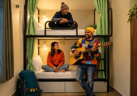 Konnect Inn POD | Near IGI Airport & Opposite NDLS