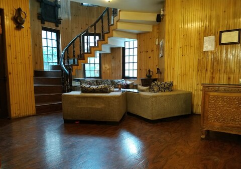 Hotel The Kashmir