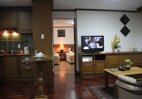 Yellow Ribbon Hills, Boutique Suites