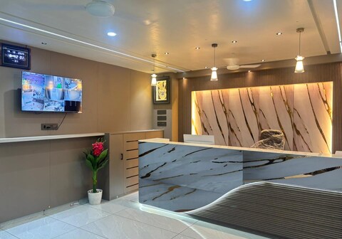 HOTEL PRESIDENT AC ROOMS