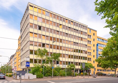 A&O Frankfurt Galluswarte Hotel