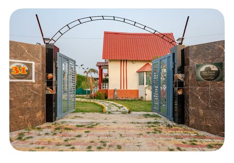 Aza Farm a Luxury Farmhouse