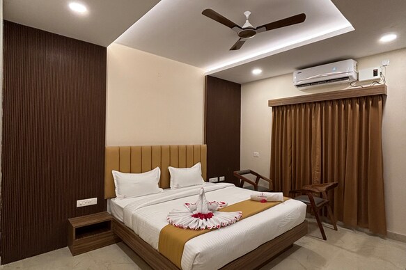 Hotel Saesha International