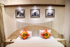 Sajjan Villa Udaipur |Lakeview Rooms and Restaurant|, Udaipur Sajjan Villa Udaipur |Lakeview Rooms and Restaurant|, Udaipur