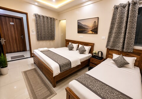 Hotel Hare Krishna Dham