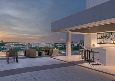 Park Inn By Radisson Bacolod