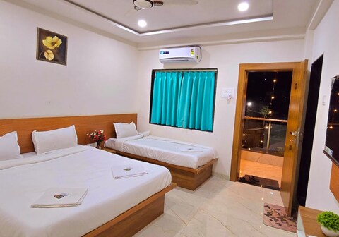 Hotel Rudra Inn