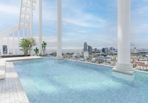 Arbour Hotel and Residence