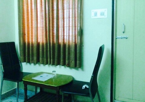 Hotel Sai Gokul
