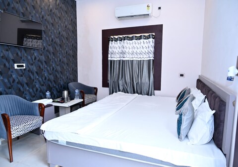 Hotel Ramarsh Palace