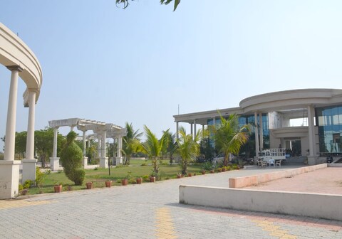 Hotel Rest and Relax Aambawadi