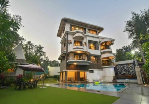 SSM MANUMITA 4BHK LUXURY VILLA