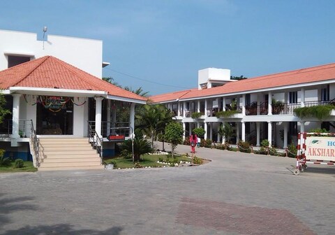 Hotel Sri Akshardham,Vaitheeswaran Koil
