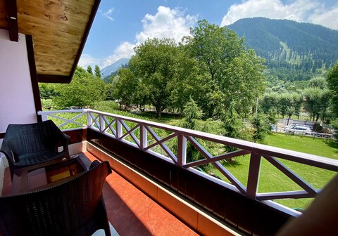 Six Seasons Pahalgam