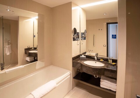 DoubleTree by Hilton Trujillo