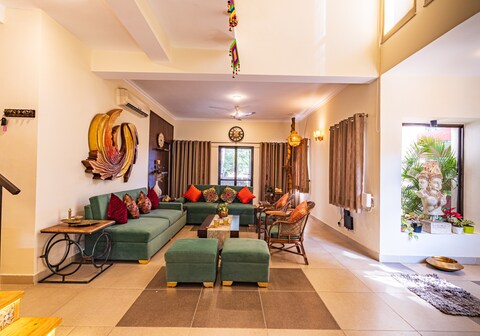 Art Soul 3BHK Peaceful Villa by Homeyhuts