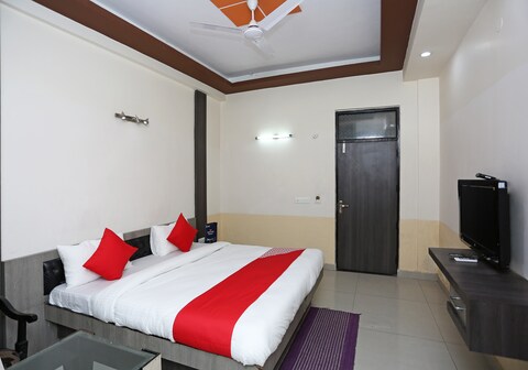Hotel O Neelkanth