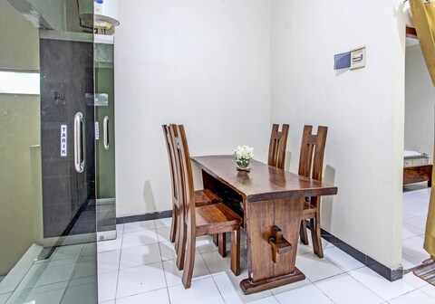 OYO 91920 Pondok'ku Inn