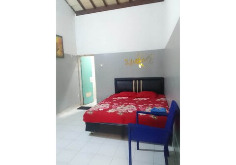 Hotel O Ump Near Alun-Alun Formerly Penginapan 88