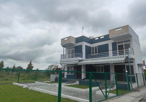 Nandi Parihar Villa