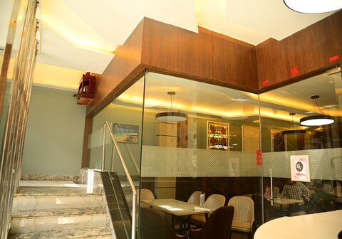 Hotel Baba Vishwanath Palace