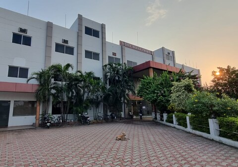 Balaji Prakash Hotel