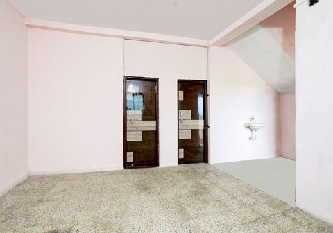 Hotel O HOME Hotel Crazy Inn