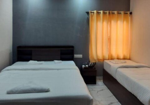 FabHotel Aranya Residency