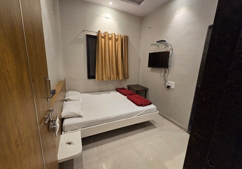 Hotel Annapurna Lodge And Domentri