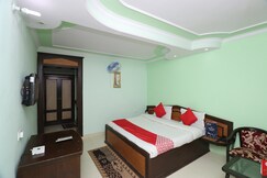 OYO 27612 Maitri Holiday Home, Kausani OYO 27612 Maitri Holiday Home, Kausani
