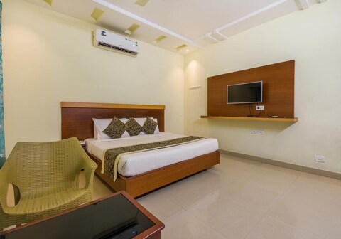 Hotel Sneha Residency