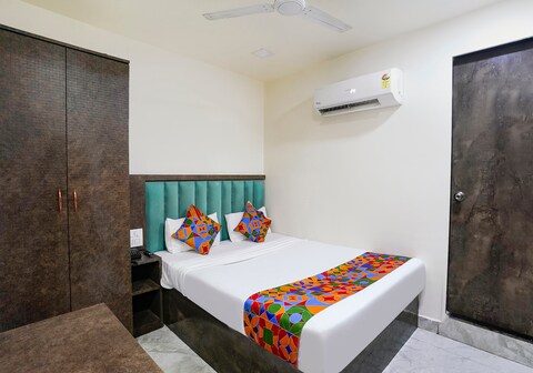 FabHotel B Town