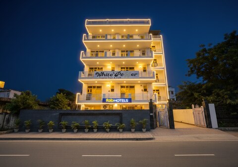 FabHotel The White Pepper
