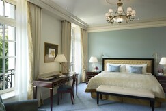 Shangri-la Hotel, Paris Shangri-la Hotel, Paris