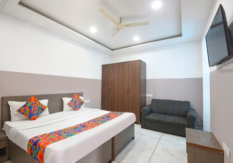 FabHotel Shagun and Banquets