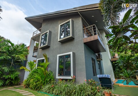 EKOSTAY - Beachfront View Villa