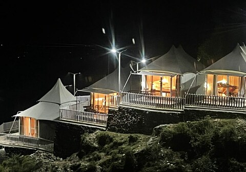 NATURE WATERFALL RESORT