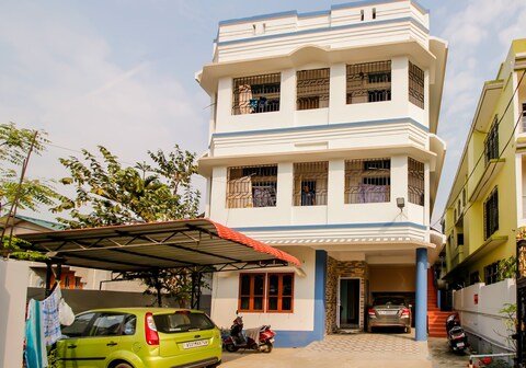 Suhana Homestay (Rehman Hospital 2 minutes, Pratiksha and GNRC Hospital 5 minutes)