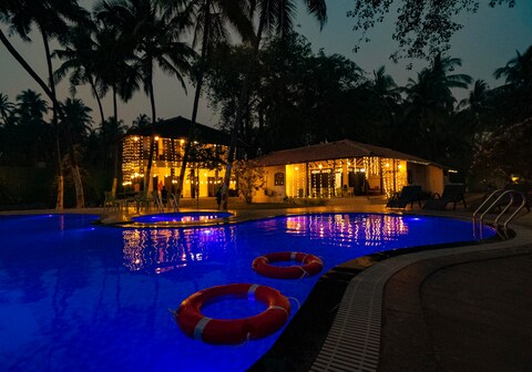 ILIF 2707 BAY WATCH VILLA SEA SIDE ELEGANCE